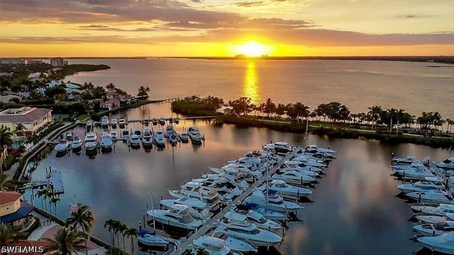 11053 Harbour Yacht CT 201, Fort Myers, FL 33908