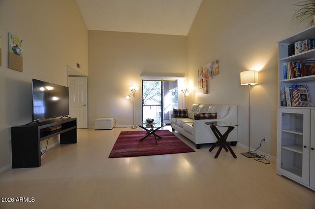 9550 N 94TH Place 221, Scottsdale, AZ 85258
