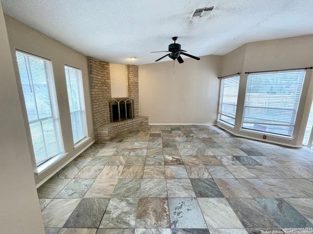 13219 Larkway, San Antonio, TX 78233