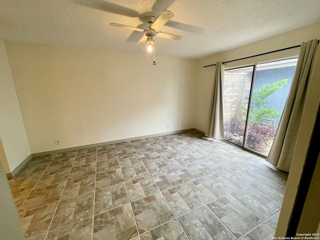 13219 Larkway, San Antonio, TX 78233