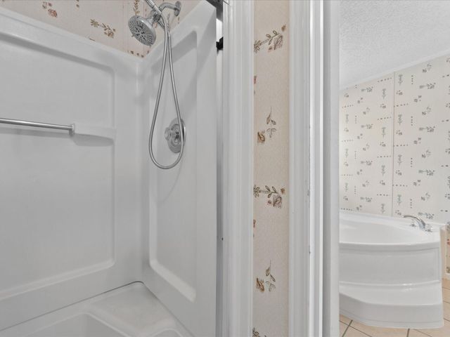 4 Ripple Creek Drive, Huntsville, TX 77320