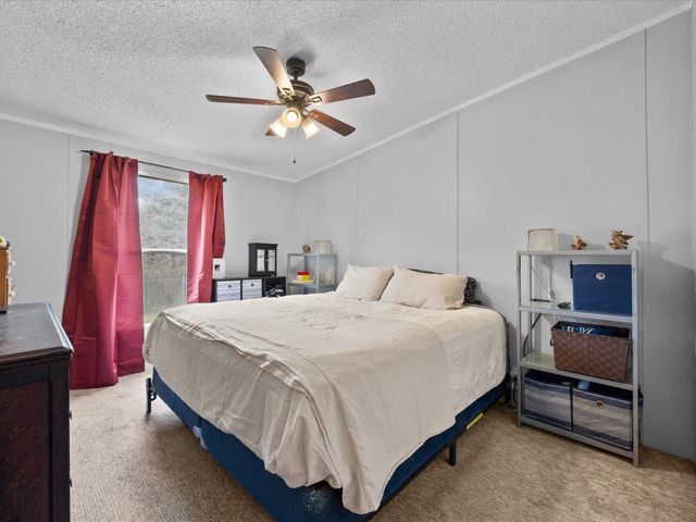 4 Ripple Creek Drive, Huntsville, TX 77320