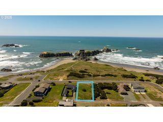 PORTLAND Ave Sw 01800, Bandon, OR 97411