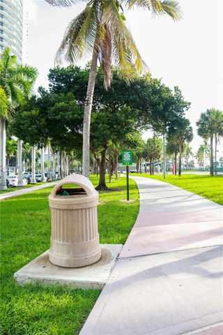 1750 N Bayshore Drive 3611, Miami, FL 33132