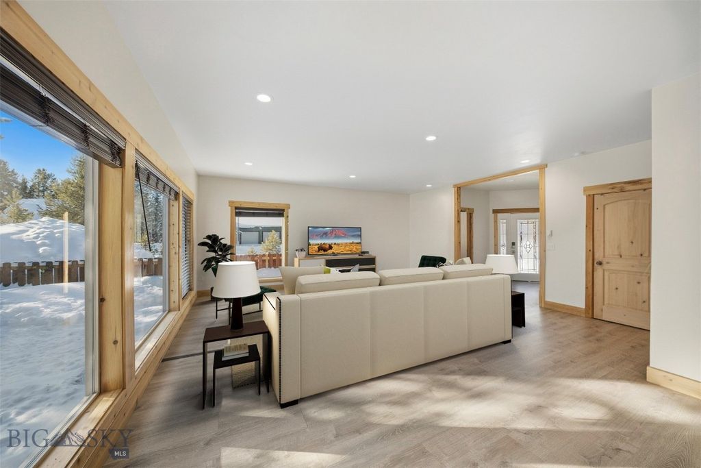 532 Gallatin Avenue, West Yellowstone, MT 59758 photo 14