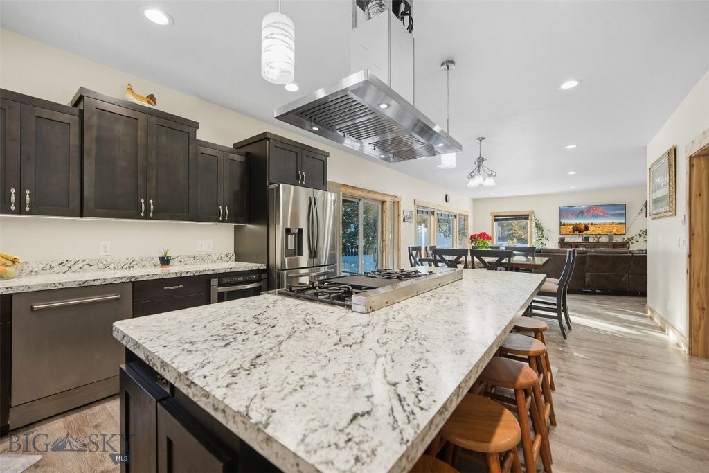 532 Gallatin Avenue, West Yellowstone, MT 59758 photo 21