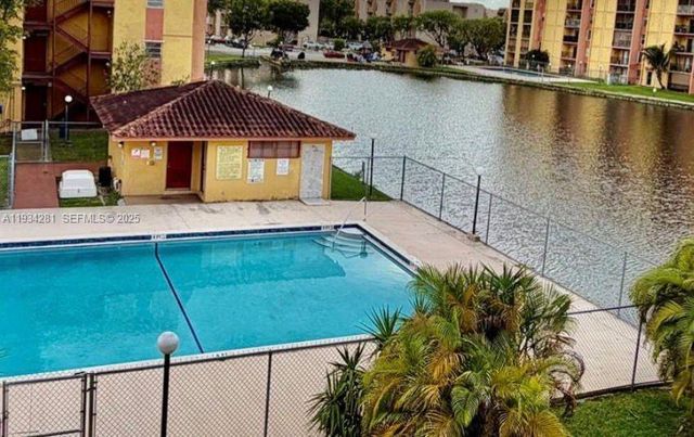 4803 NW 7th St 210-14, Miami, FL 33126