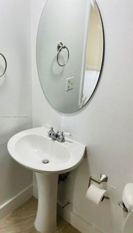 4803 NW 7th St 210-14, Miami, FL 33126