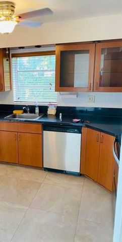 4803 NW 7th St 210-14, Miami, FL 33126