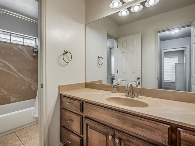 1850 Long Trail, Edmond, OK 73012