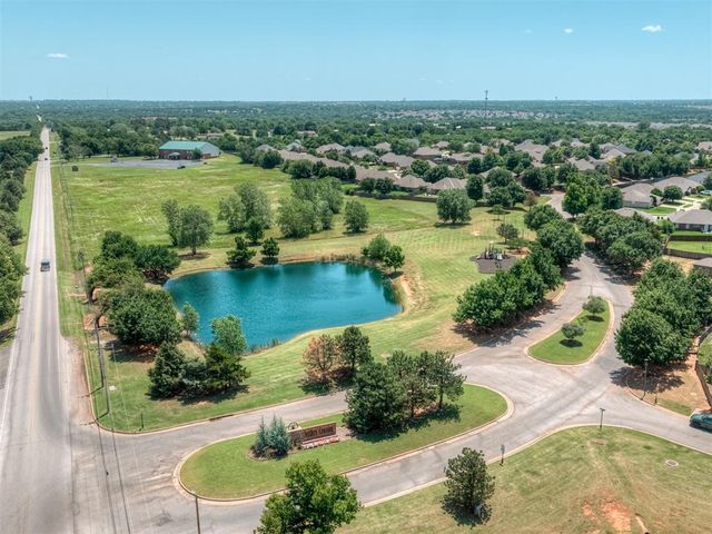 1850 Long Trail, Edmond, OK 73012