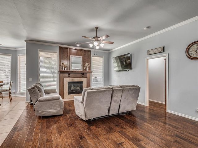 1850 Long Trail, Edmond, OK 73012
