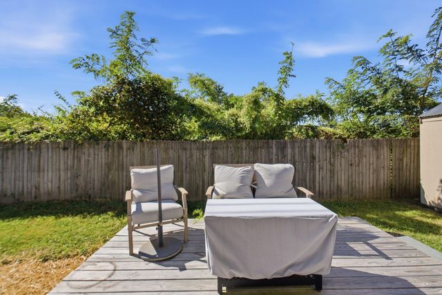 2452 English Station Drive, Lexington, KY 40514