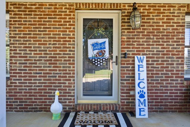 2452 English Station Drive, Lexington, KY 40514