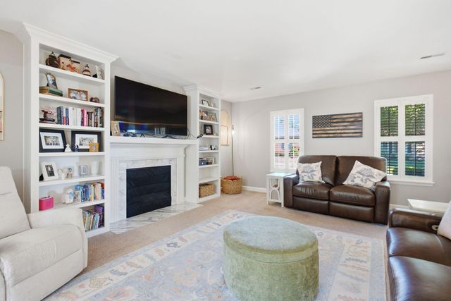 2452 English Station Drive, Lexington, KY 40514