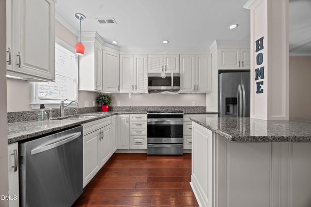 5530 Forest Oaks Drive, Raleigh, NC 27609
