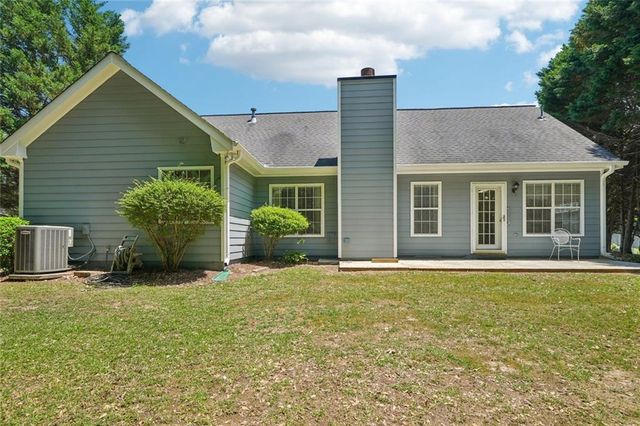420 Towler Court, Loganville, GA 30052