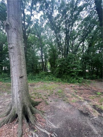 1306 Sunnyside Ave, Hopewell, VA 23860