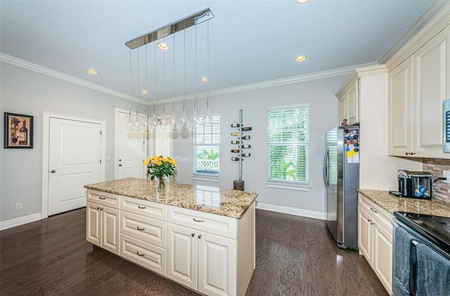 7004 GREVILLA AVENUE S 7004, South Pasadena, FL 33707