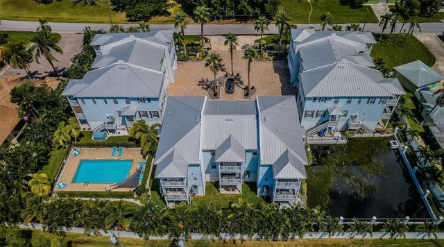 7004 GREVILLA AVENUE S 7004, South Pasadena, FL 33707