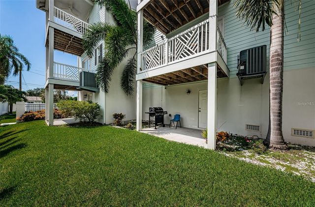 7004 GREVILLA AVENUE S 7004, South Pasadena, FL 33707