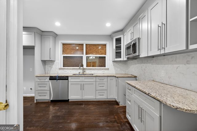 3426 Glenwood Road, Decatur, GA 30032