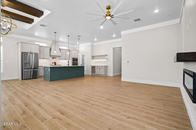13457 Emerald Terrace Drive, El Paso, TX 79928