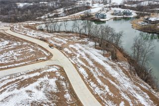 5736 Arbor Hills32202 Court, Pleasant Hill, IA 50327