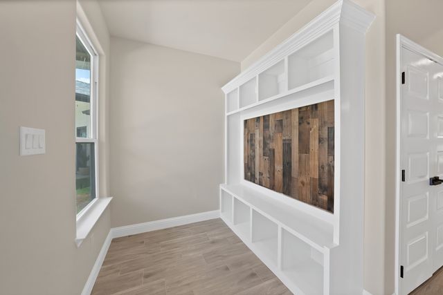 5115 Waterbury Court, Granbury, TX 76048