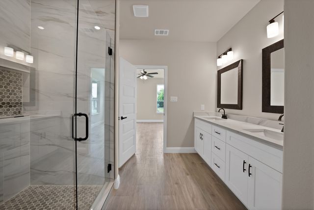 5115 Waterbury Court, Granbury, TX 76048