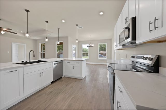 5115 Waterbury Court, Granbury, TX 76048