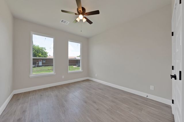5115 Waterbury Court, Granbury, TX 76048