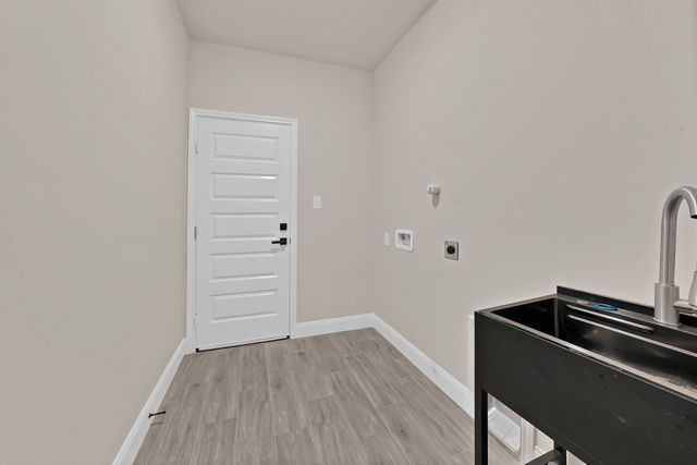 5115 Waterbury Court, Granbury, TX 76048