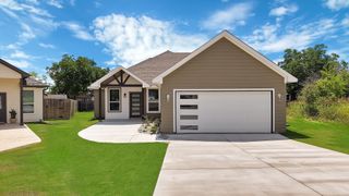 5115 Waterbury Court, Granbury, TX 76048