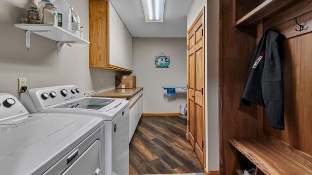 884 Windsor Forest Drive, Altoona, WI 54720