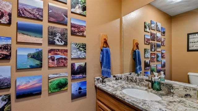 884 Windsor Forest Drive, Altoona, WI 54720