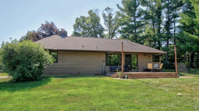 884 Windsor Forest Drive, Altoona, WI 54720