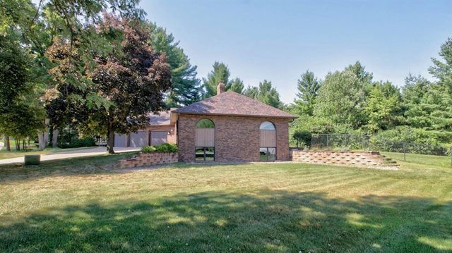 884 Windsor Forest Drive, Altoona, WI 54720
