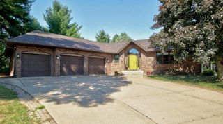 884 Windsor Forest Drive, Altoona, WI 54720