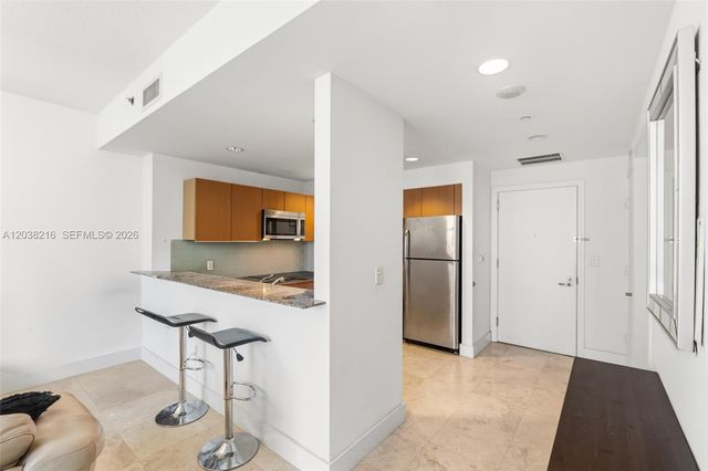 1050 Brickell Avenue 2112, Miami, FL 33131