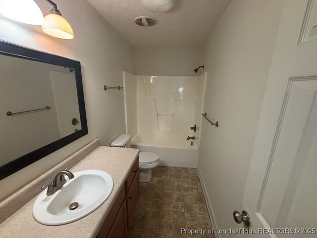2217 Cliff Swallow Drive, Fayetteville, NC 28306