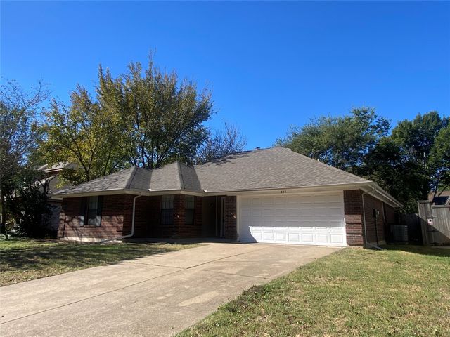 822 Collins Boulevard, Cedar Hill, TX 75104