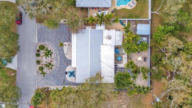 126 W Alachua Lane, Cocoa Beach, FL 32931