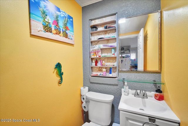 126 W Alachua Lane, Cocoa Beach, FL 32931