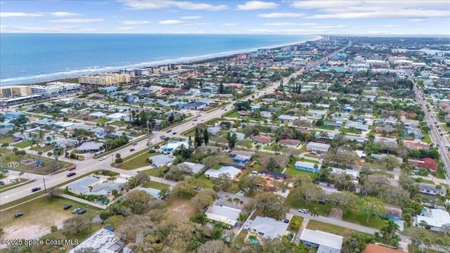 126 W Alachua Lane, Cocoa Beach, FL 32931
