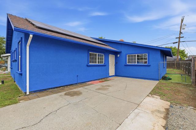 633 Fourness Dr, West Sacramento, CA 95605
