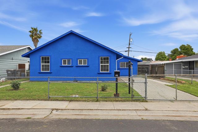 633 Fourness Dr, West Sacramento, CA 95605