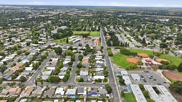 633 Fourness Dr, West Sacramento, CA 95605