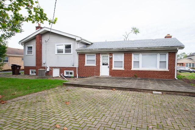 949 Braemar Road, Flossmoor, IL 60422