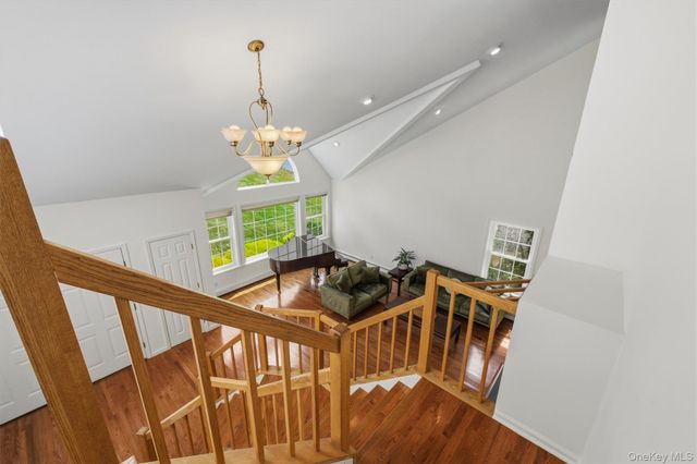 28 E Hill Road, Cortlandt Manor, NY 10567